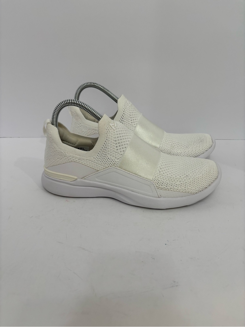 APL Techloom Bliss size 8